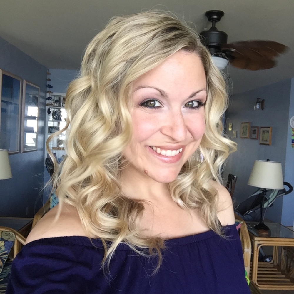 Meet your Posher, Elyse
